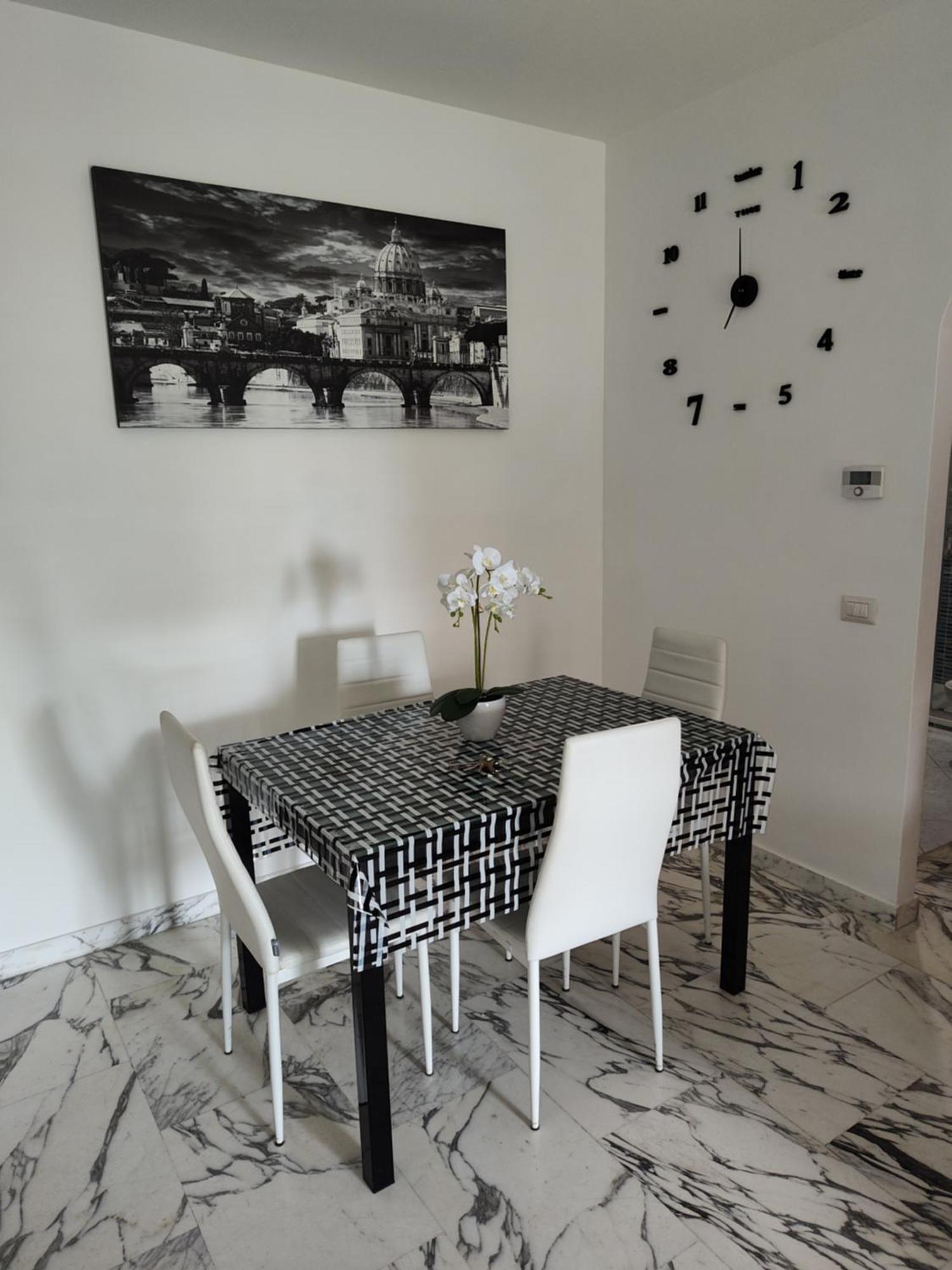 Ortensie Cinecitta Appartement